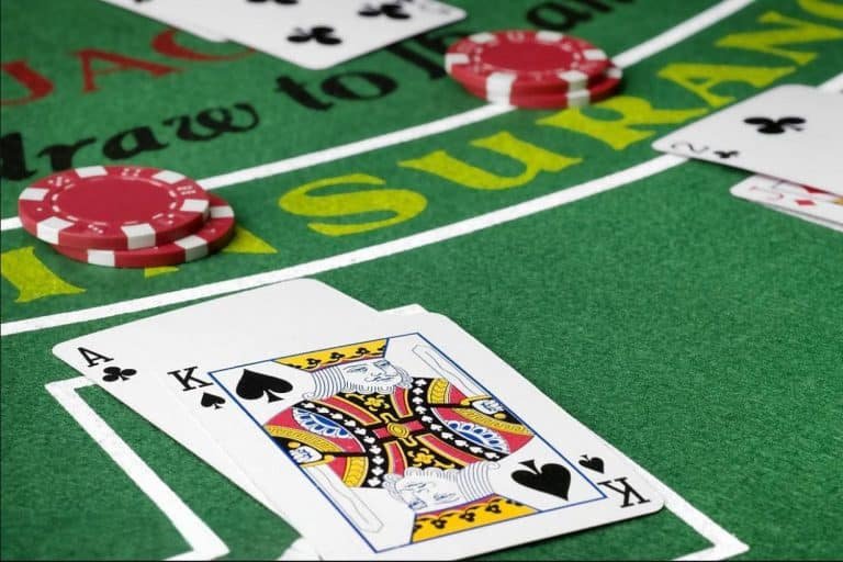 Arenaplud Baccarat trực tuyến